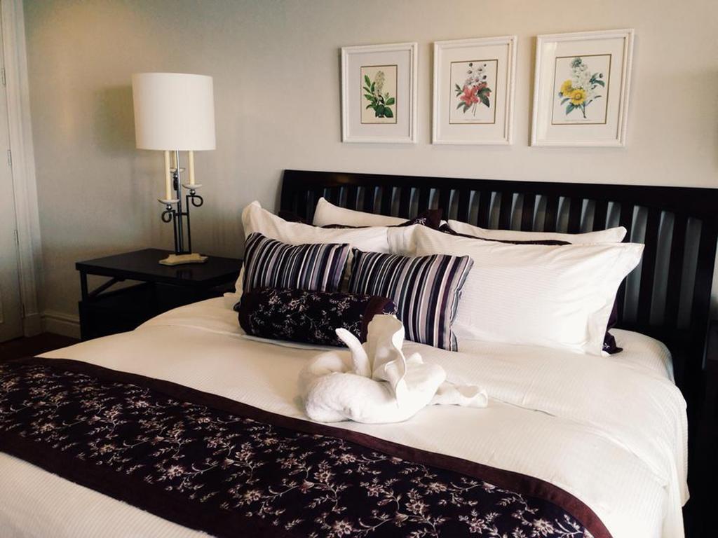 Discovery Country Suites Tagaytay City Room photo