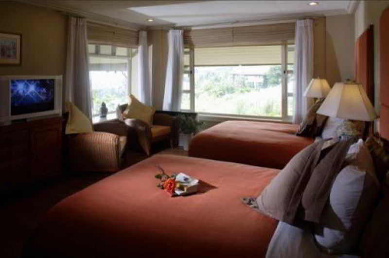 Discovery Country Suites Tagaytay City Exterior photo